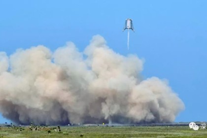 大水塔真的飞起来了!历时57秒高度150米 “星跳”飞船完美谢幕